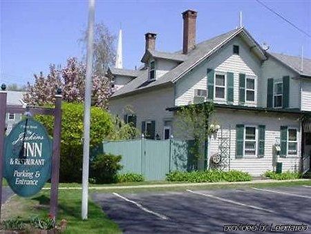 The Jenkins Inn Barre Bagian luar foto